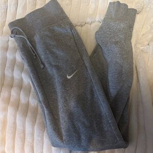 Nike Heather Gray Sweatpants Cuffed